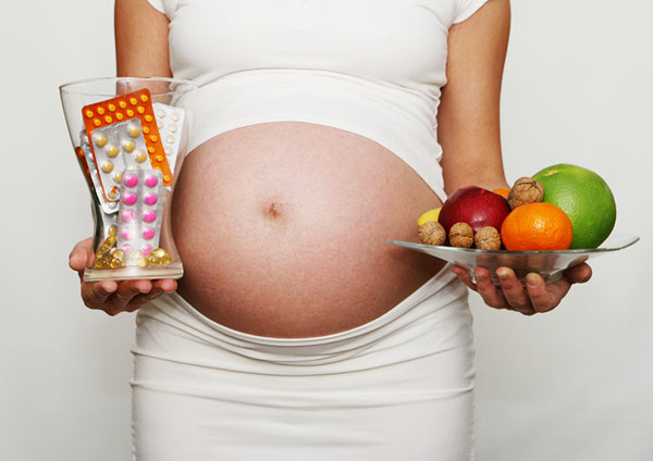 Как правильно принимать лекарства во время беременности?